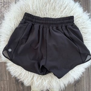 Lululemon Hotty Hot Shorts (tall) size 2